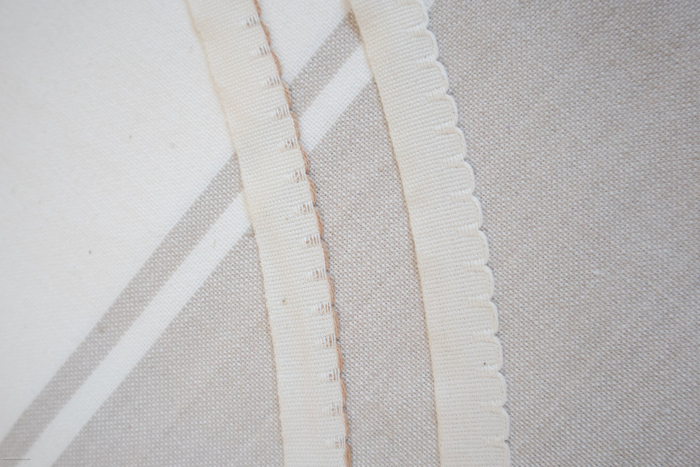 10mm Scalloped edge tape in 100% organic cotton, Organic cotton baby clothes Trim, Lamp shade trim